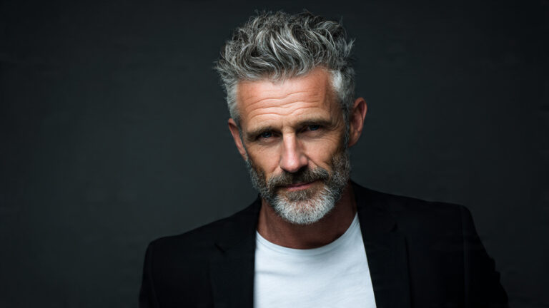 15 Men’s Hairstyles for Greying Hair That Look Handsome